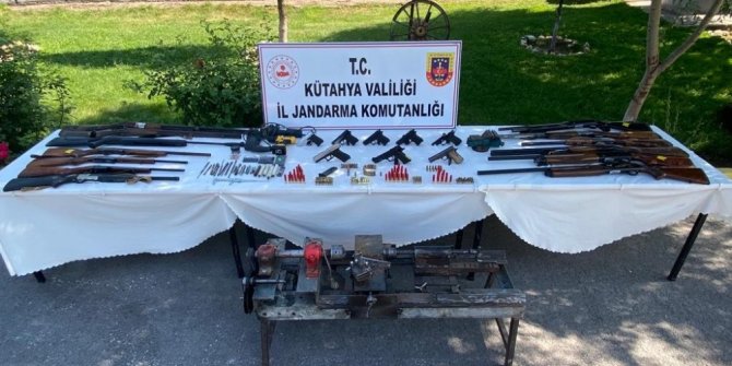 Kütahya’da kaçak silah operasyonu: 6 gözaltı