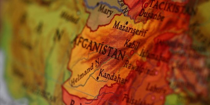 Afganistan'da Taliban saldırılarında 14 güvenlik görevlisi öldü