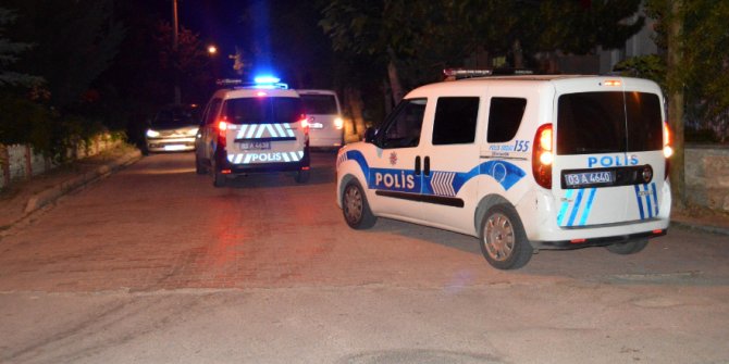 Düğün yapılan sokağa uyarıya giden ekibe saldırı: 4 polis yaralı