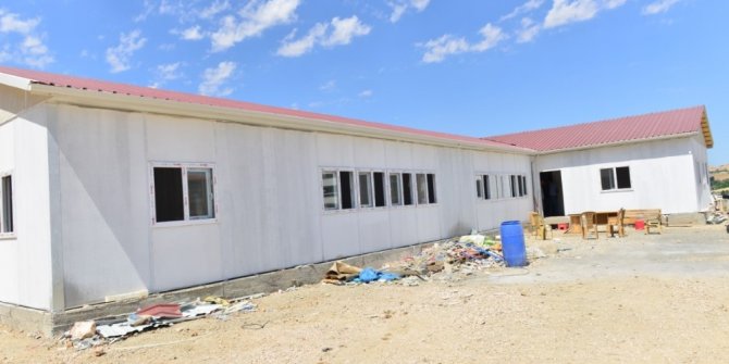 Elazığ’da yeni okulların yapımına başlandı