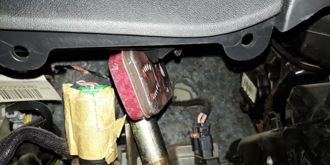 Mıknatıslı metal kutu içinde kokain sevkiyatına 2 tutuklama