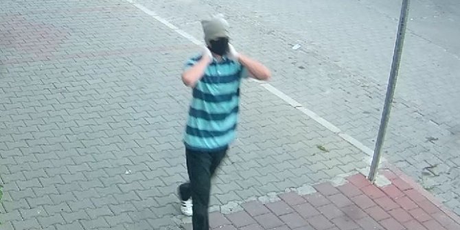 Maskeli ve eldivenli hırsız 16 eve böyle girdi