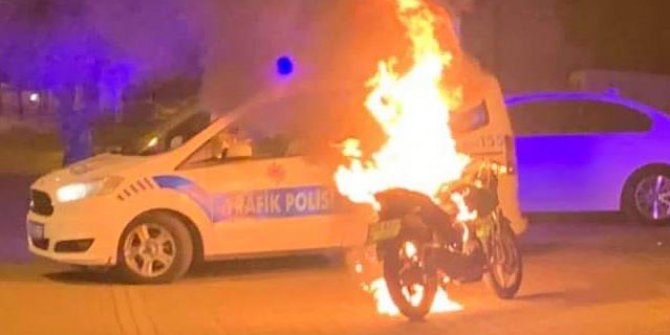 Polis ceza yazınca motosikletini ateşe verdi