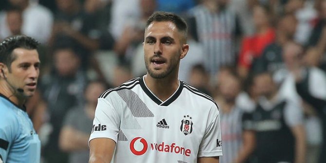 Beşiktaşlı futbolcu sözleşmesini tek taraflı feshetti