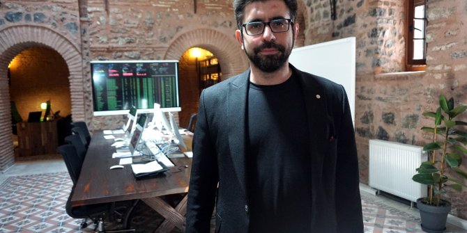 Twitter'ı hackleyenler 110 bin dolar topladı