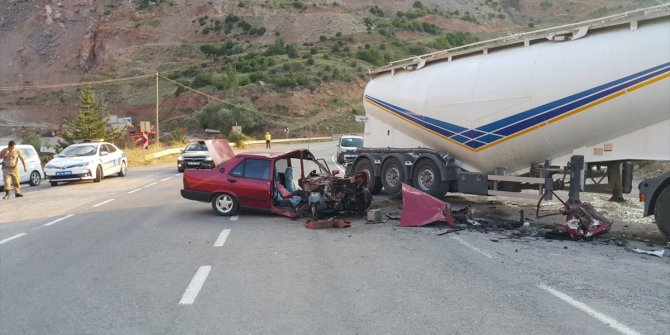 Gümüşhane'de tır ile otomobil çarpıştı: 4 yaralı
