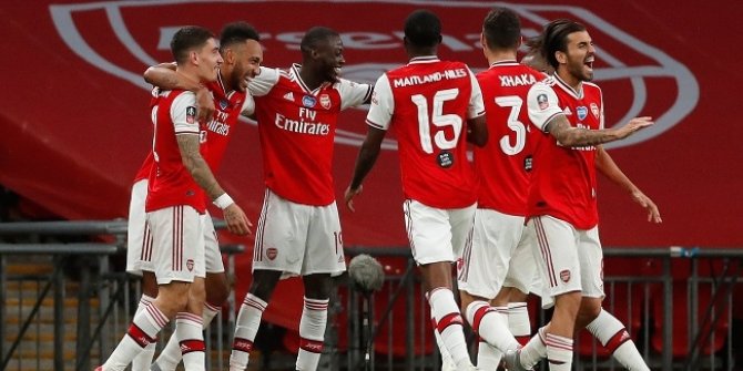 Arsenal, FA Cup'ta adını finale yazdırdı