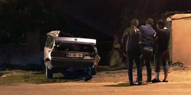 Otomobilin duvara çarptığı kazada 2 kişi yaralandı