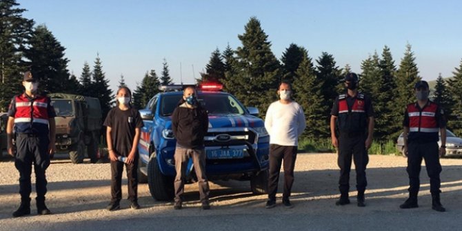 Uludağ'da kaybolan 3 kişiye 6 saatlik arama sonrası ulaşıldı