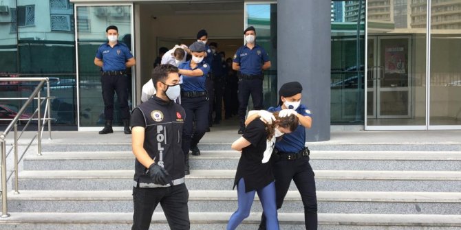 Bursa'da uyuşturucu operasyonunda gözaltına alınan 10 şüpheli adliyede