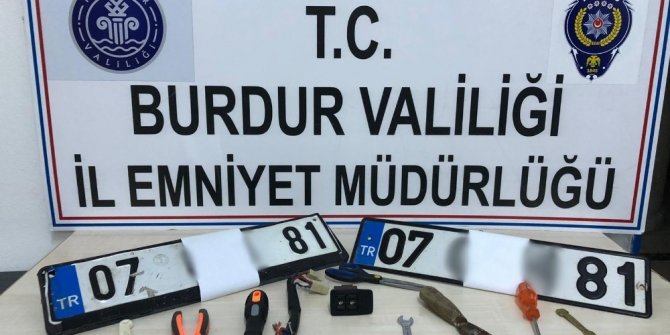 Hırsızlık olayının şüphelisi üzerinde İngiliz anahtarıyla yakalandı