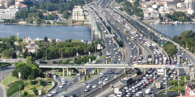 Haliç Köprüsü'nde trafik yoğunluğu