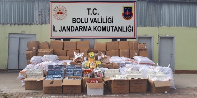 Bolu’da 5.5 ton kaçak tütün ve cinsel uyarıcı hap ele geçirildi: 2 gözaltı