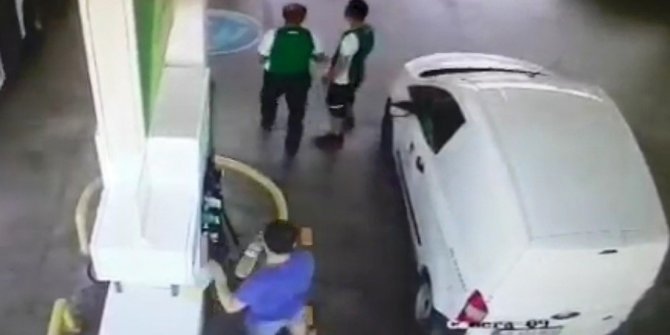 Katil zanlısının benzin istasyonundaki görüntüleri ortaya çıktı