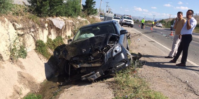 Sinop Valisi Karaömeroğlu kazada yaralandı
