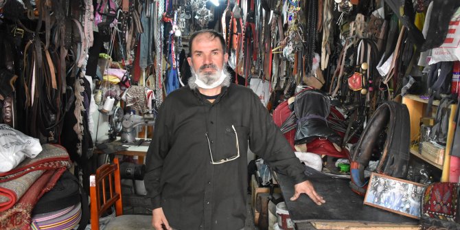 Dededen kalma saraçlık mesleğini 53 yıldır sürdürüyor