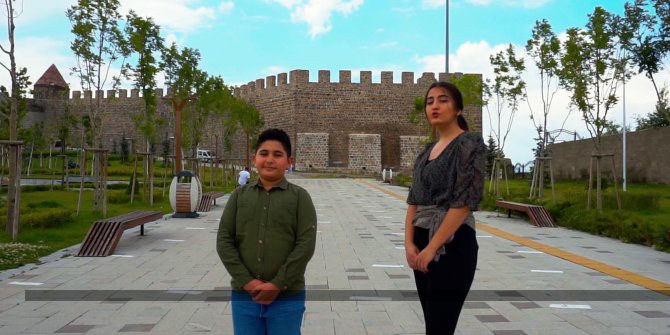 Erzurum Kongresi'nin yıl dönümünde Atatürk'e okunan şiiri marş olarak besteledi
