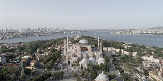 Ayasofya camii ve iki Roma’nın tepkisi
