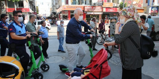 Başkan Gültak, scooterla kent turu attı