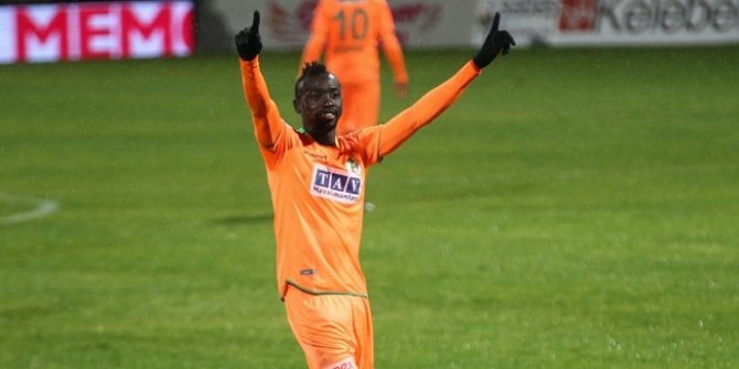 Burak Yılmaz'ın alternatifi Cisse