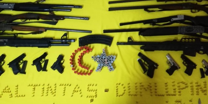Kütahya’da kaçak silah operasyonu: 2 gözaltı