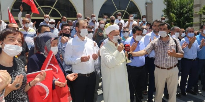 Mersin’de ’Ayasofya’ için şükür duası