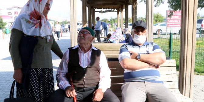 Eşinin bıçaklayıp, 'intihar etti' dediği Filiz'in ağabeyi: Kardeşim size ne yaptı?