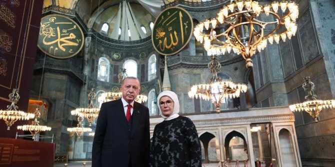 Ayasofya Camii’ndeki freskleri kapatacak perdeler görüntülendi