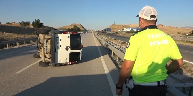 Otomobiliyle 100 metre sürüklendi, burnu bile kanamadı