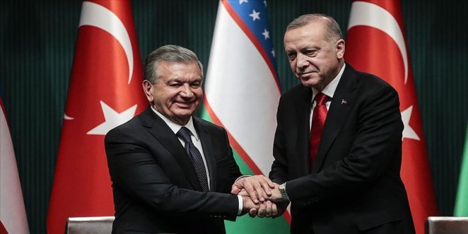 Cumhurbaşkanı Erdoğan, Özbekistanlı mevkidaşıyla görüştü!