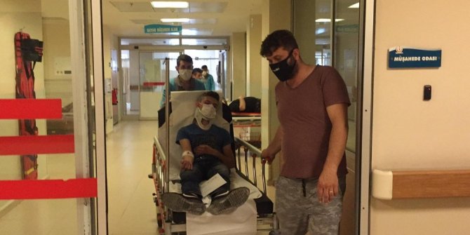 Gaz telli takılı kaldı, 2 genç ölümden döndü