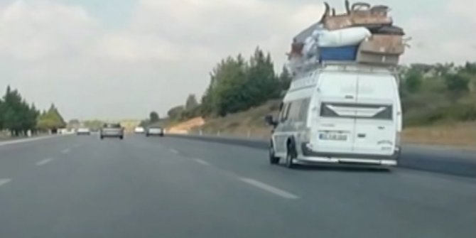 Aşırı yüklü minibüsle ölümüne yolculuk