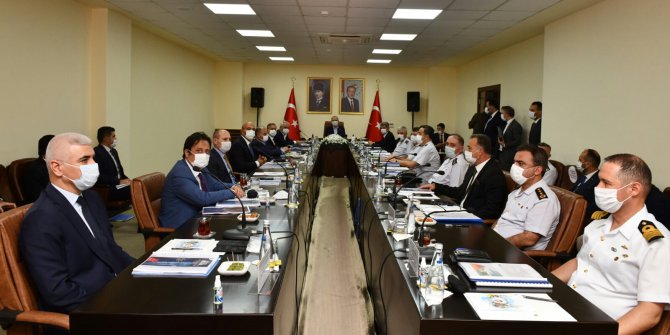 Bakan Soylu, Mersin'de güvenlik toplantısına katıldı