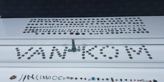 Van’da 319 adet metal sikke ele geçirildi