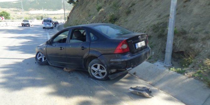 Kontrolden çıkan otomobil su kanalına çarptı: 1 yaralı