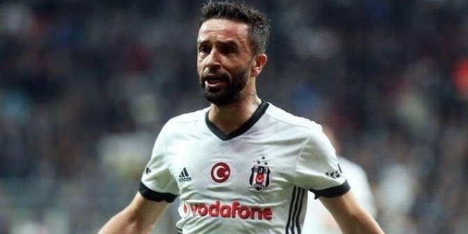 Gökhan Gönül Beşiktaş ile son maçına çıktı
