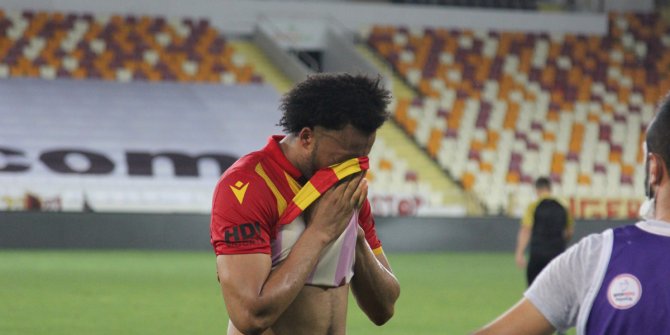 Ligden düşen Yeni Malatyaspor'da futbolcular maç sonunda ağladı
