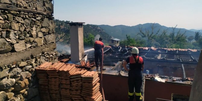 Dalaman’da ev yangını
