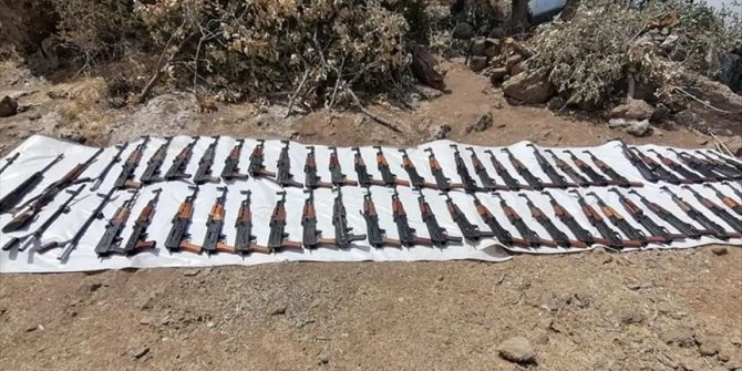 Ejército turco incauta armas y munición de PKK durante Operación Garra de Tigre