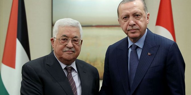 Filistin Devlet Başkanı Abbas, Cumhurbaşkanı Erdoğan'ı tebrik etti