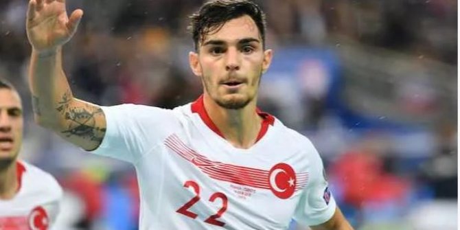 Fenerbahçe ve Galatasaray istiyordu! Kaan Ayhan tercihi yaptı