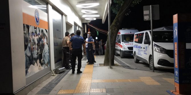 50 kişilik 2 grup kavga etti: 2 yaralı, 3 gözaltı