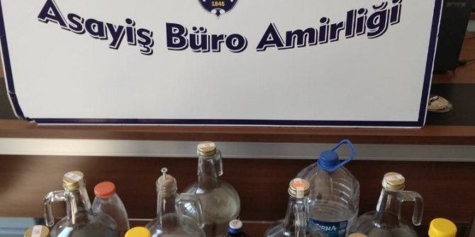 Konya’da 40 litre kaçak içki ele geçirildi
