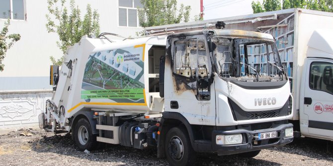 Temizlik aracının yakılmasına ilçe halkından tepki
