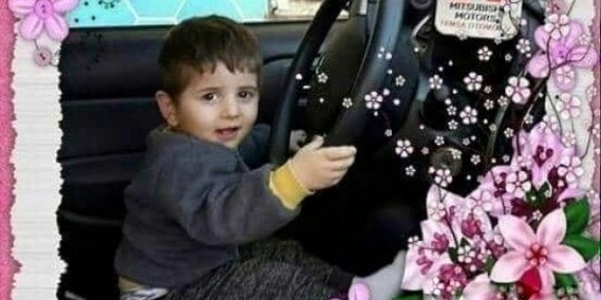Küçük Ramazan, atladığı otomobilin altında kalarak öldü