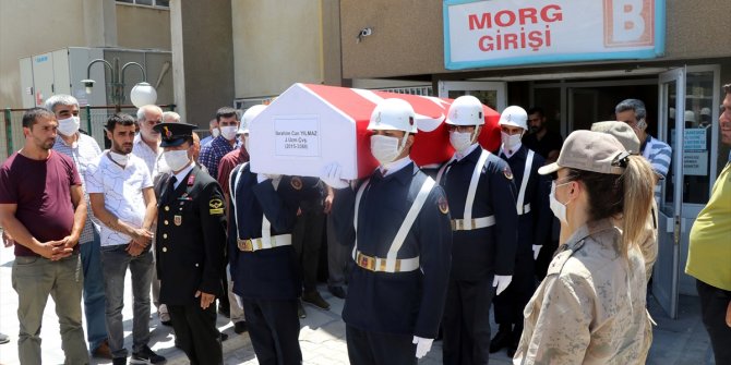 Elazığ'da otomobille çarpışan motosikletin sürücüsü uzman çavuş öldü