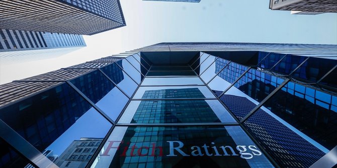 Fitch: Kovid-19'un etkisi gelecek yıllarda da hissedilecek