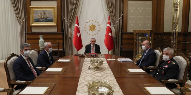 Erdoğan, Bakan Soylu ve beraberindekileri kabul etti
