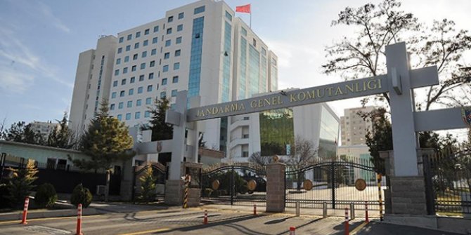 Jandarma Genel Komutanlığında 4 tümgeneral ve 60 albay emekliye sevk edildi