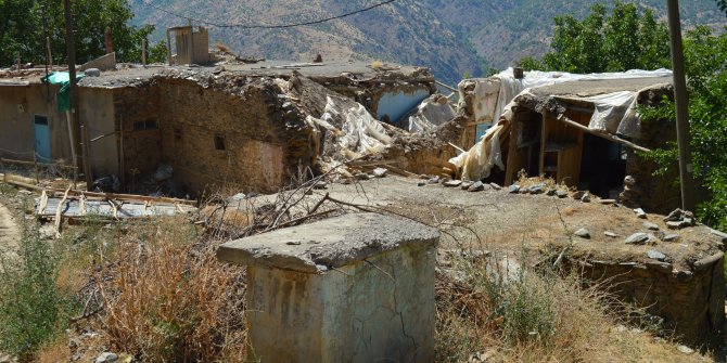 Depremin yıktığı Çevrimtaş köyünde hayat normale dönüyor